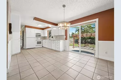 9607 24th Avenue E, Tacoma, WA 98445 - Photo 5