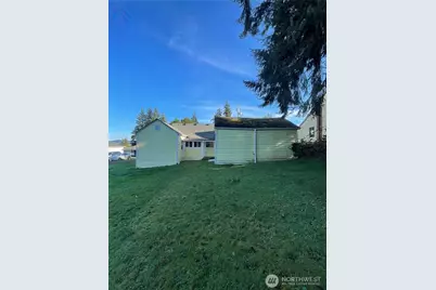 1052 Ballentine Street, Raymond, WA 98577 - Photo 3