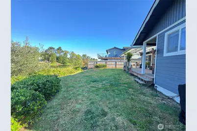 333 Canal Drive NE, Ocean Shores, WA 98569 - Photo 27