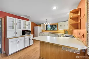 371 E Price St, Port Hadlock, WA 98339 - Photo 5