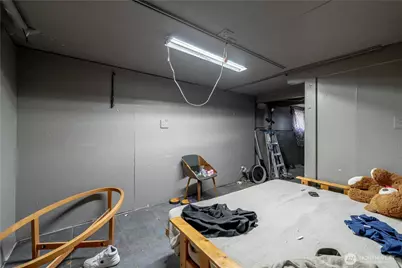 423 Park Avenue N, Renton, WA 98057 - Photo 25