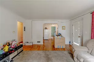 423 Park Ave N, Renton, WA 98057 - Photo 15