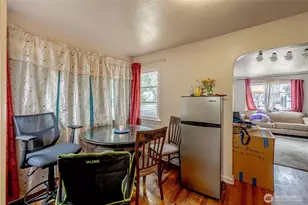 423 Park Ave N, Renton, WA 98057 - Photo 13