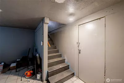 423 Park Avenue N, Renton, WA 98057 - Photo 31