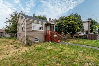 423 Park Avenue N, Renton, WA 98057 - Photo 1