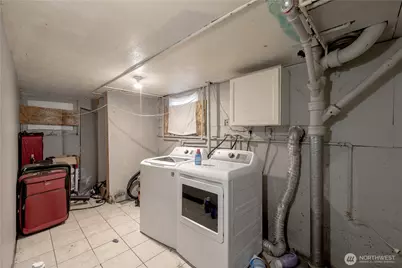 423 Park Avenue N, Renton, WA 98057 - Photo 23