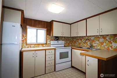 18305 35th Avenue S #357, SeaTac, WA 98188 - Photo 7