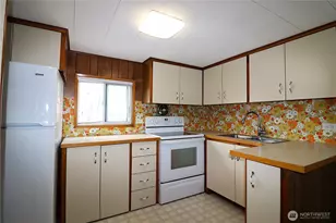 18305 35th Ave S, SeaTac, WA 98188 - Photo 7