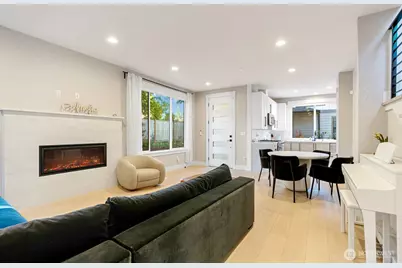 10931 NE 133rd Street, Kirkland, WA 98034 - Photo 3