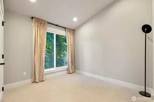 10931 NE 133rd St, Kirkland, WA 98034 - Photo 13