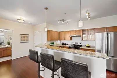 2960 SW Raymond Street #204, Seattle, WA 98126 - Photo 5