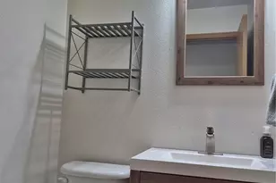 2066 NE Green Glen Ln, Bremerton, WA 98311 - Photo 9