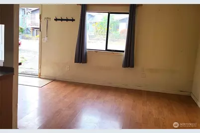 529 N 103rd Street, Seattle, WA 98133 - Photo 5