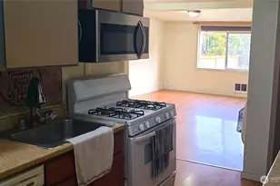 529 N 103rd St, Seattle, WA 98133 - Photo 15