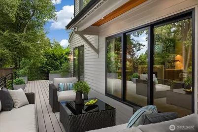 10924 SE 24th Place, Bellevue, WA 98004 - Photo 11