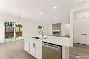 341 N 55th St, Mount Vernon, WA 98273 - Photo 7