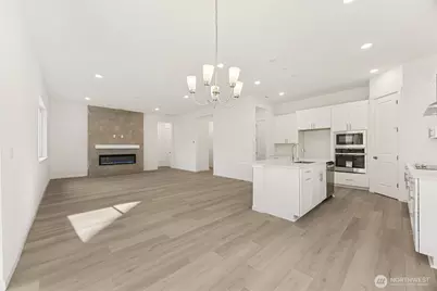 341 N 55th Street #30, Mount Vernon, WA 98273 - Photo 3