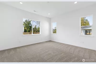 341 N 55th Street #30, Mount Vernon, WA 98273 - Photo 11