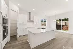 341 N 55th St, Mount Vernon, WA 98273 - Photo 5