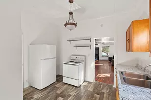 303 W Magnolia St, Centralia, WA 98531 - Photo 11