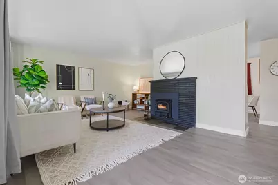 1006 NE 126th St., Seattle, WA 98125 - Photo 3