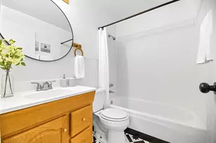 1006 NE 126th St, Seattle, WA 98125 - Photo 13