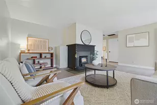 1006 NE 126th St, Seattle, WA 98125 - Photo 7