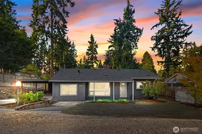 1006 NE 126th St., Seattle, WA 98125 - Photo 1