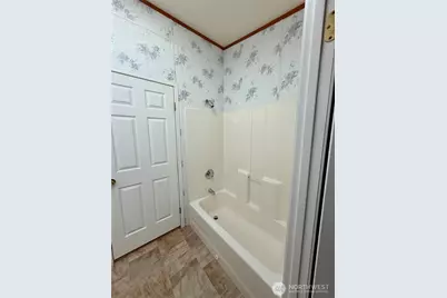 1628 Pleasant Avenue, Wenatchee, WA 98801 - Photo 11