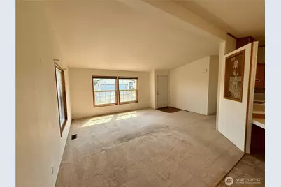 1628 Pleasant Avenue, Wenatchee, WA 98801 - Photo 5