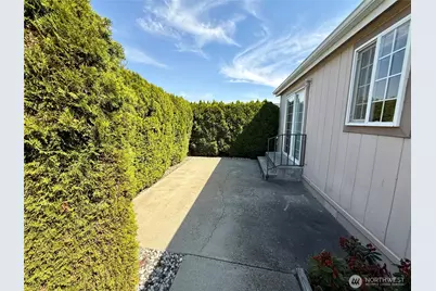 1628 Pleasant Avenue, Wenatchee, WA 98801 - Photo 21