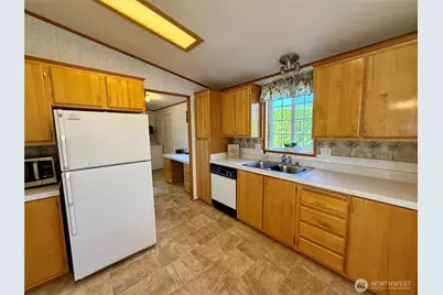 1628 Pleasant Avenue, Wenatchee, WA 98801 - Photo 7