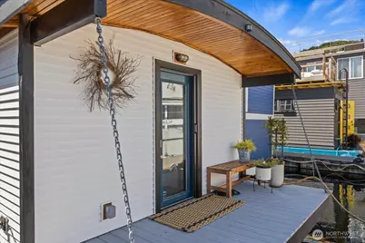 1900 Westlake Avenue N #B11, Seattle, WA 98109 - Photo 3