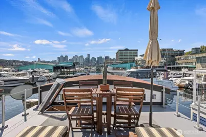 1900 Westlake Avenue N #B11, Seattle, WA 98109 - Photo 33