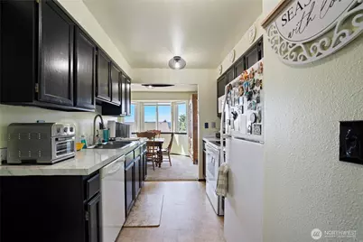 3560 Narrows View Lane NE #202, Bremerton, WA 98310 - Photo 9