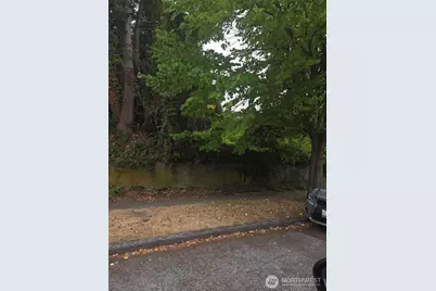 809 26th Avenue E, Seattle, WA 98112 - Photo 3