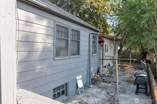 2135 4th St, Bremerton, WA 98312 - Photo 7