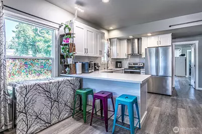 6827 S Thompson Avenue, Tacoma, WA 98408 - Photo 11