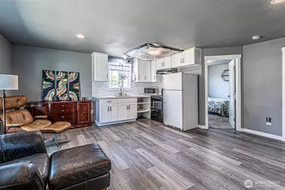 6827 S Thompson Avenue, Tacoma, WA 98408 - Photo 23