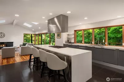 12741 NE 39th Street, Bellevue, WA 98005 - Photo 7