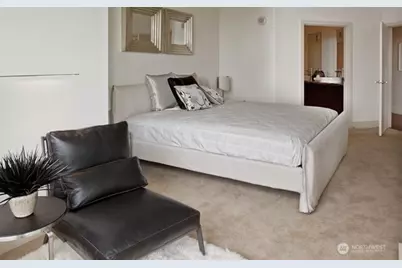 737 Olive Way #2905, Seattle, WA 98101 - Photo 27