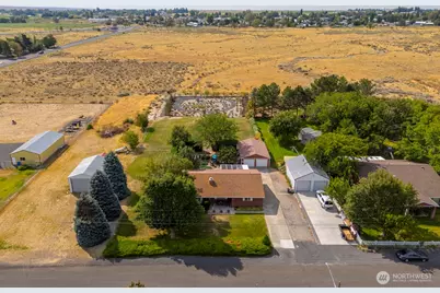 85 7th Avenue SW, Soap Lake, WA 98851 - Photo 3