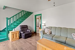 325 3rd St, Morton, WA 98356 - Photo 9