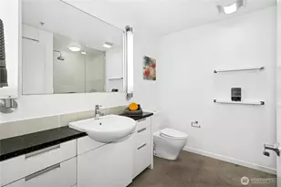 501 Roy St, Seattle, WA 98109 - Photo 19