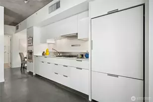 501 Roy St, Seattle, WA 98109 - Photo 11