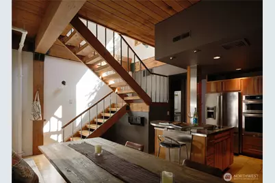 611 Post Avenue #7, Seattle, WA 98104 - Photo 11