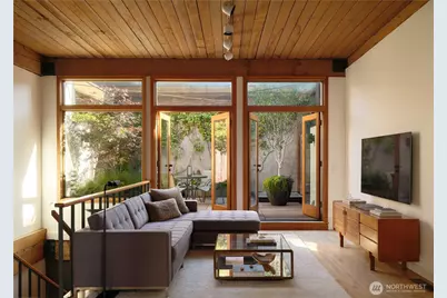 611 Post Avenue #7, Seattle, WA 98104 - Photo 5