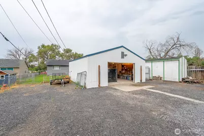 630 W Loop Drive, Moses Lake, WA 98837 - Photo 3