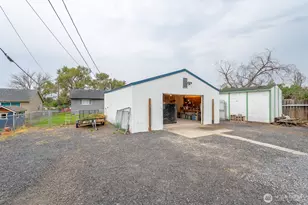 630 W Loop Dr, Moses Lake, WA 98837 - Photo 3