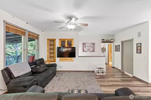 1604 Tara Ct, Kelso, WA 98626 - Photo 7